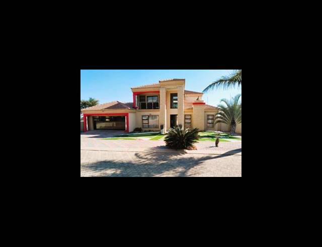 7 BEDROOM HOUSE FOR SALE IN CELTIC MEADOWS